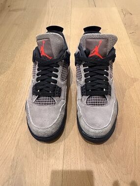 Jordan Retro 4 Grey Black with Red Jumpman